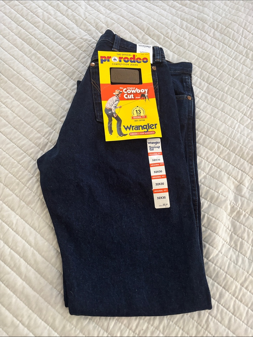 Wrangler Men’s Cowboy Cut Bootcut Jeans in Dark Indigo